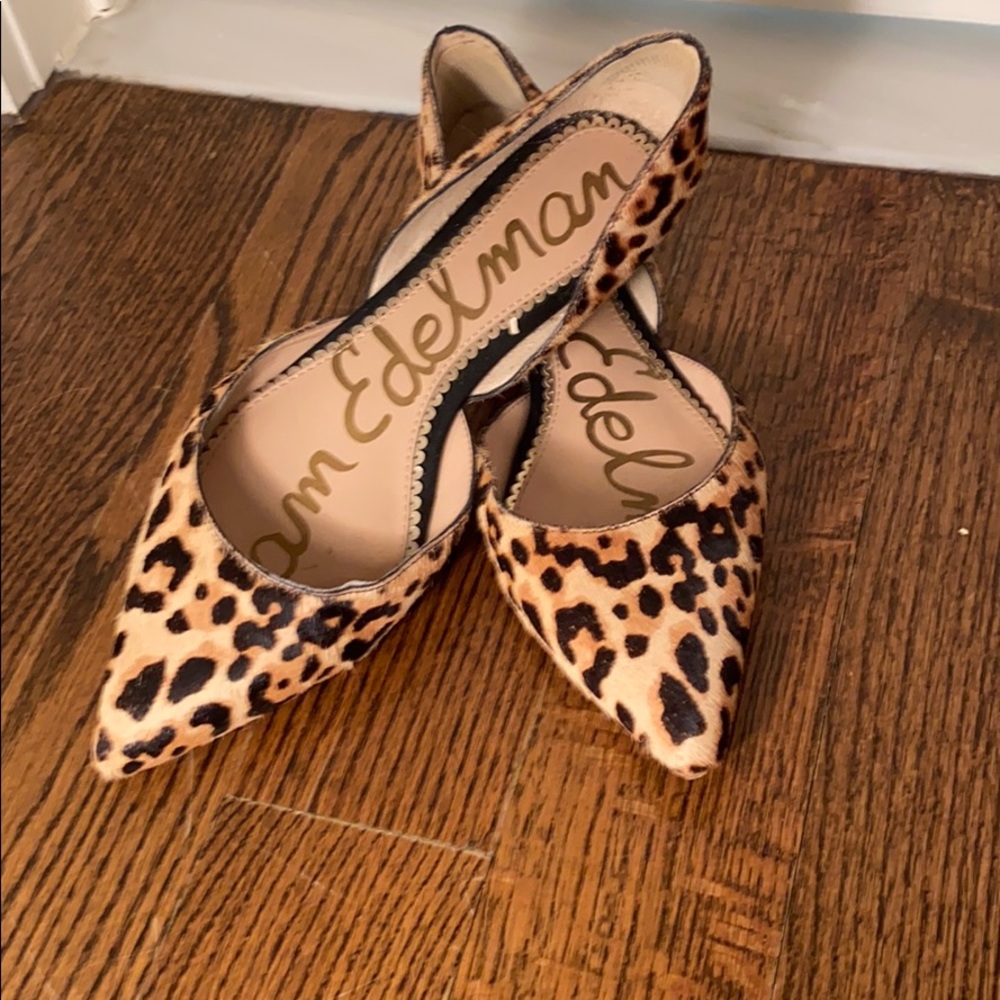 Leopard print flats